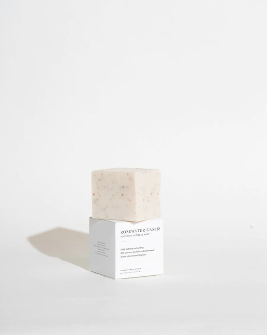 Rosewater Cassis Soothing Oatmeal Bath Bar