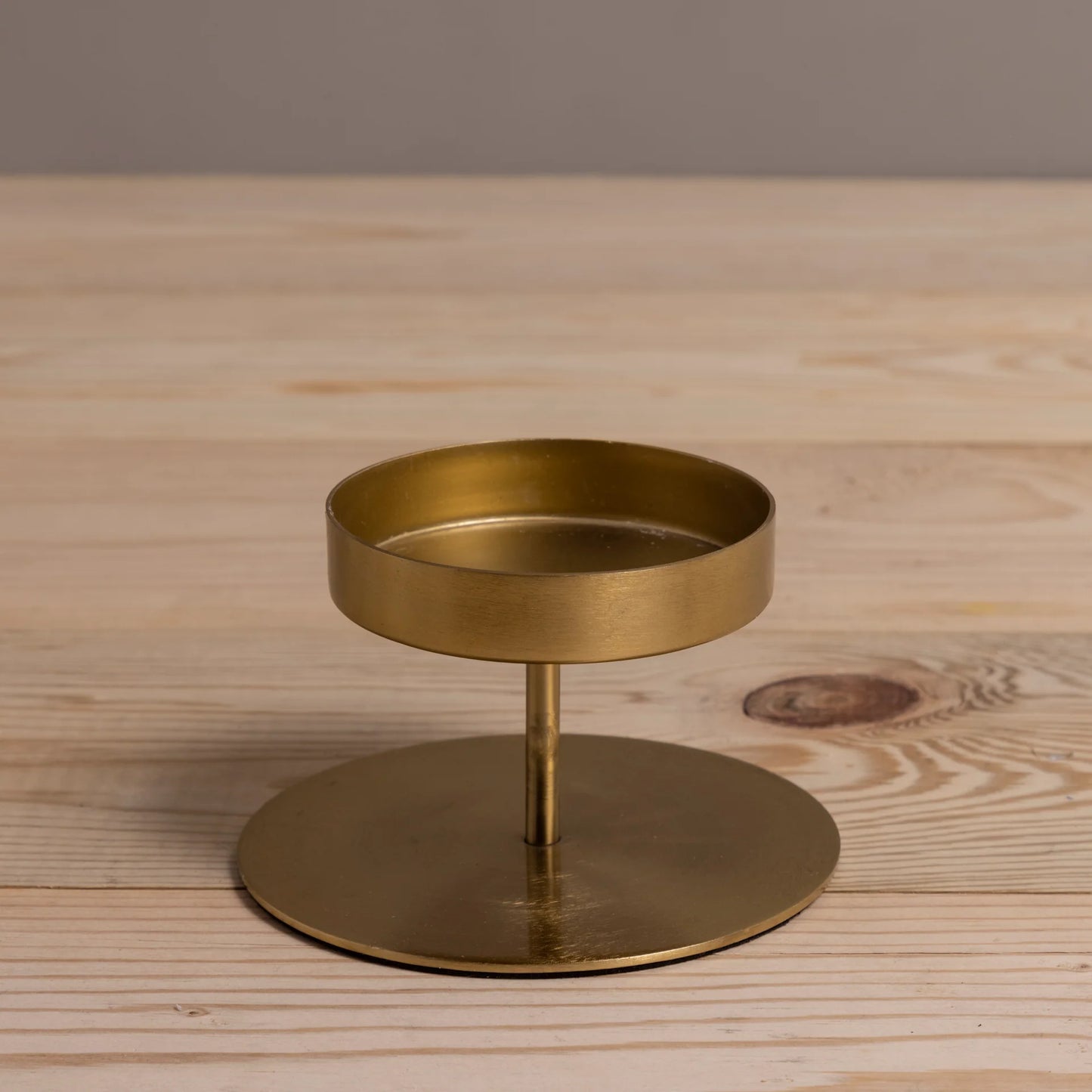 Load image into Gallery viewer, Kent Gold Pillar Candle Holder - Short

