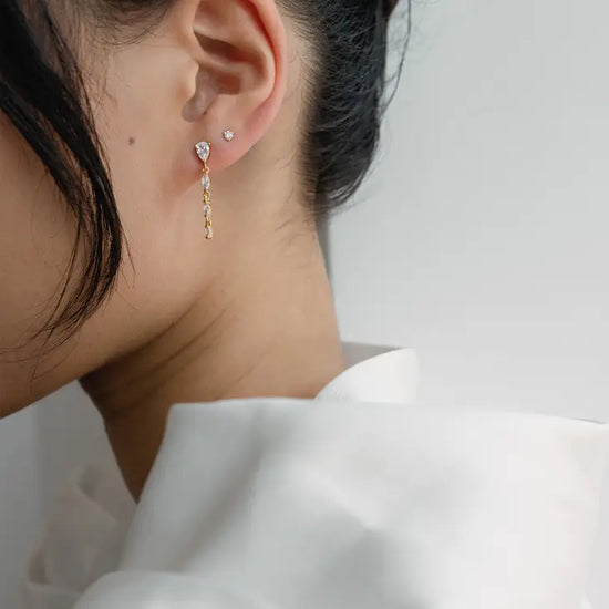 Load image into Gallery viewer, Naomi Drop Earrings
