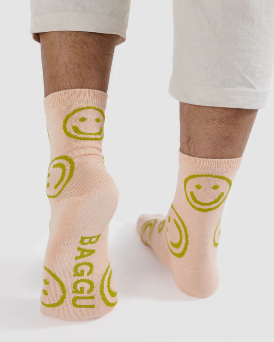 Load image into Gallery viewer, Crew Sock - Light Pink Happy
