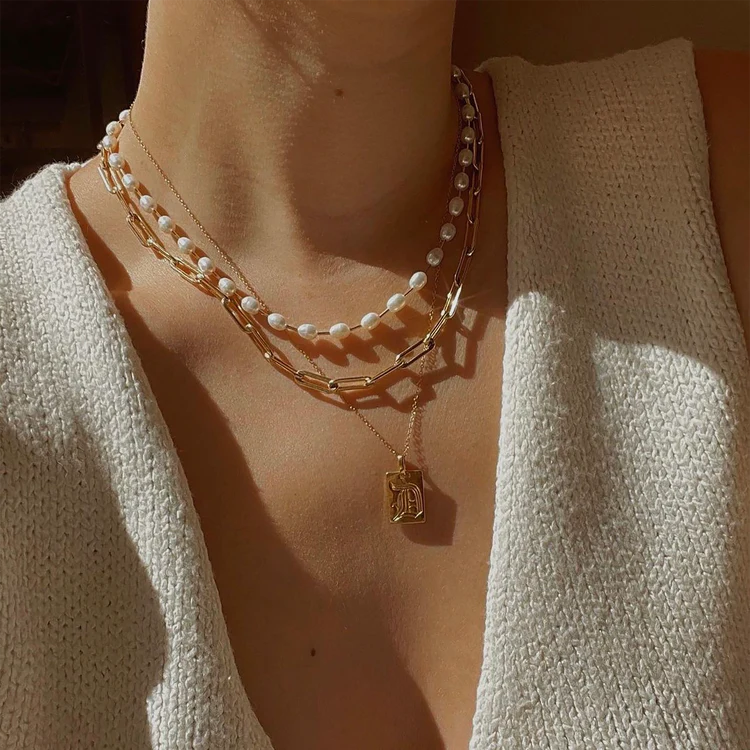 Talia Pearl Necklace